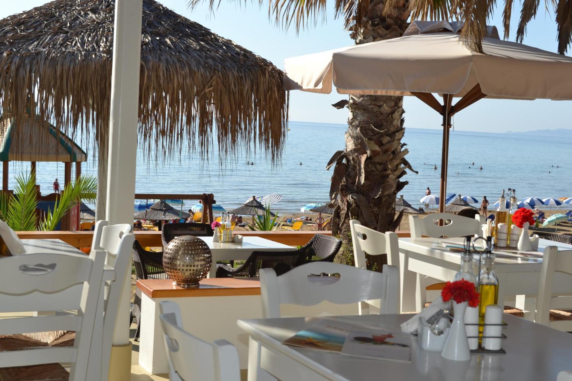 Delfino Blu Wellness Boutique Hotel Агиос Стефанос Экстерьер фото