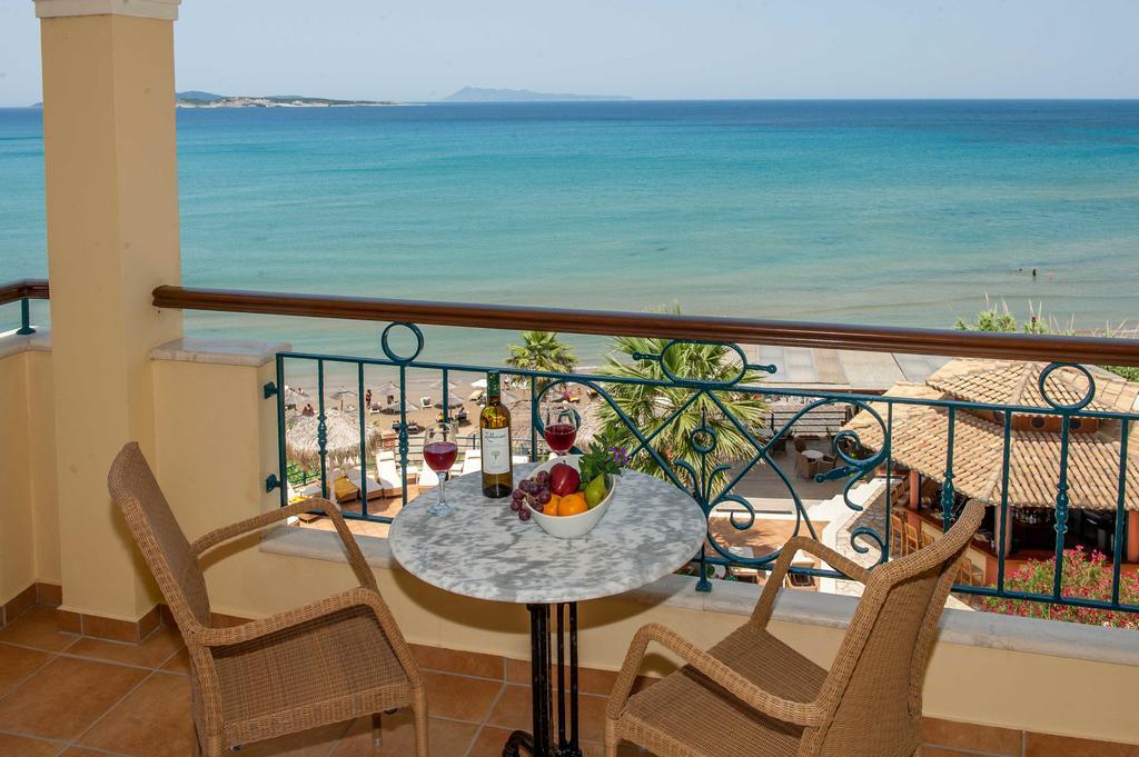 Delfino Blu Wellness Boutique Hotel Агиос Стефанос Экстерьер фото