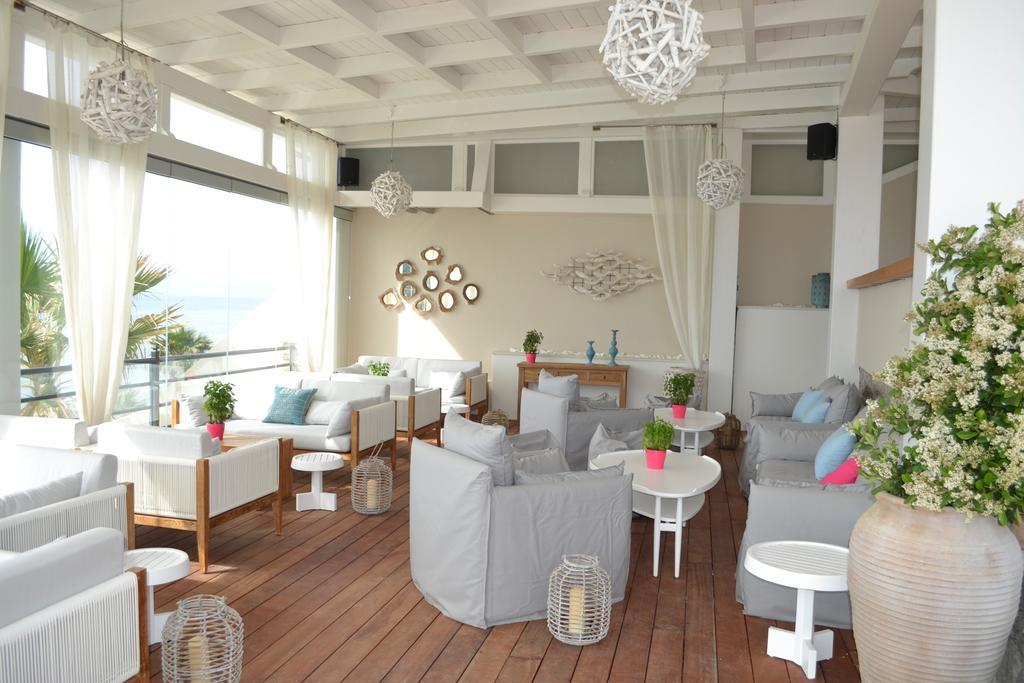 Delfino Blu Wellness Boutique Hotel Агиос Стефанос Экстерьер фото