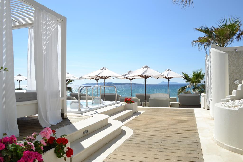 Delfino Blu Wellness Boutique Hotel Агиос Стефанос Экстерьер фото