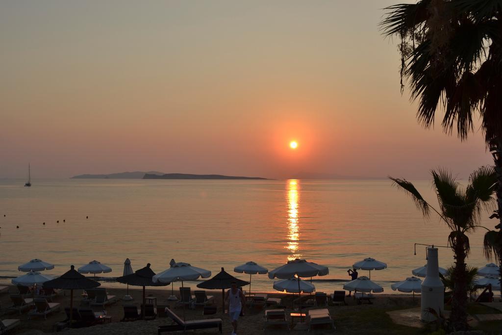Delfino Blu Wellness Boutique Hotel Агиос Стефанос Экстерьер фото