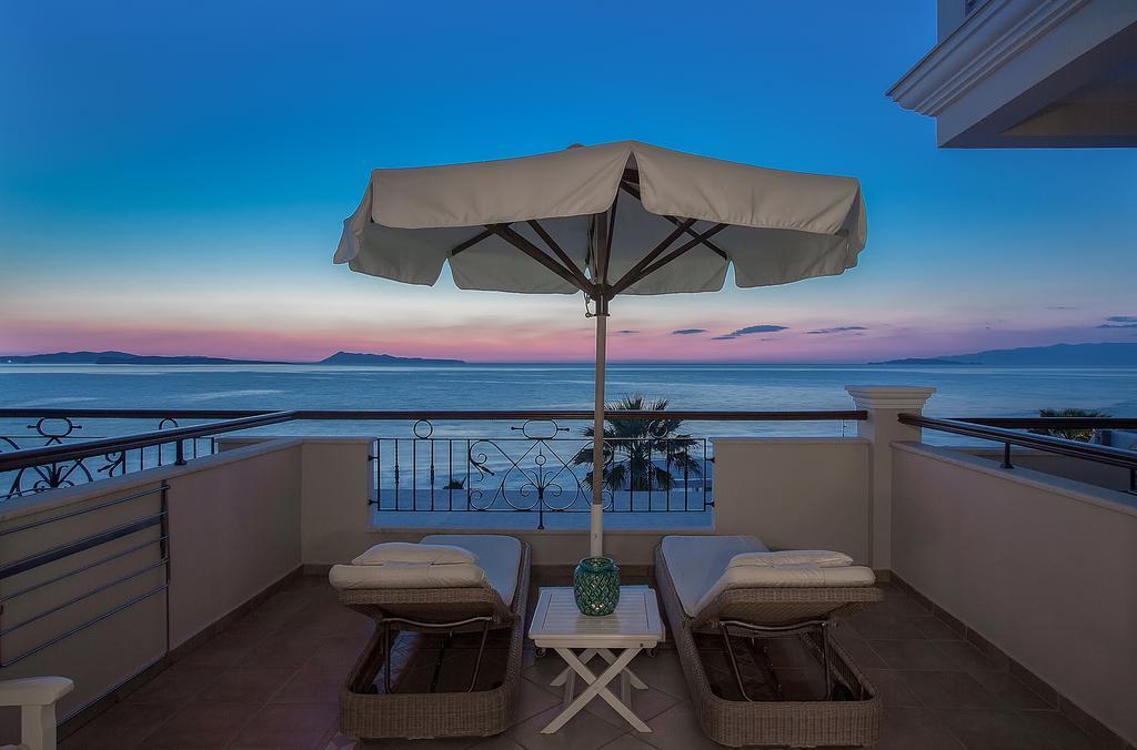 Delfino Blu Wellness Boutique Hotel Агиос Стефанос Экстерьер фото